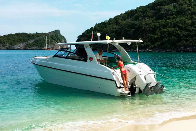 Private speedboat charter Ruby 38 twin engine Koh Samui