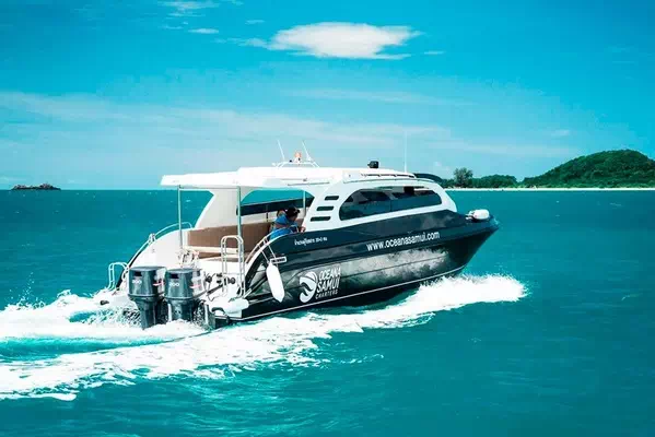 Private speedboat charter Sealux 38 twin engine Koh Samui