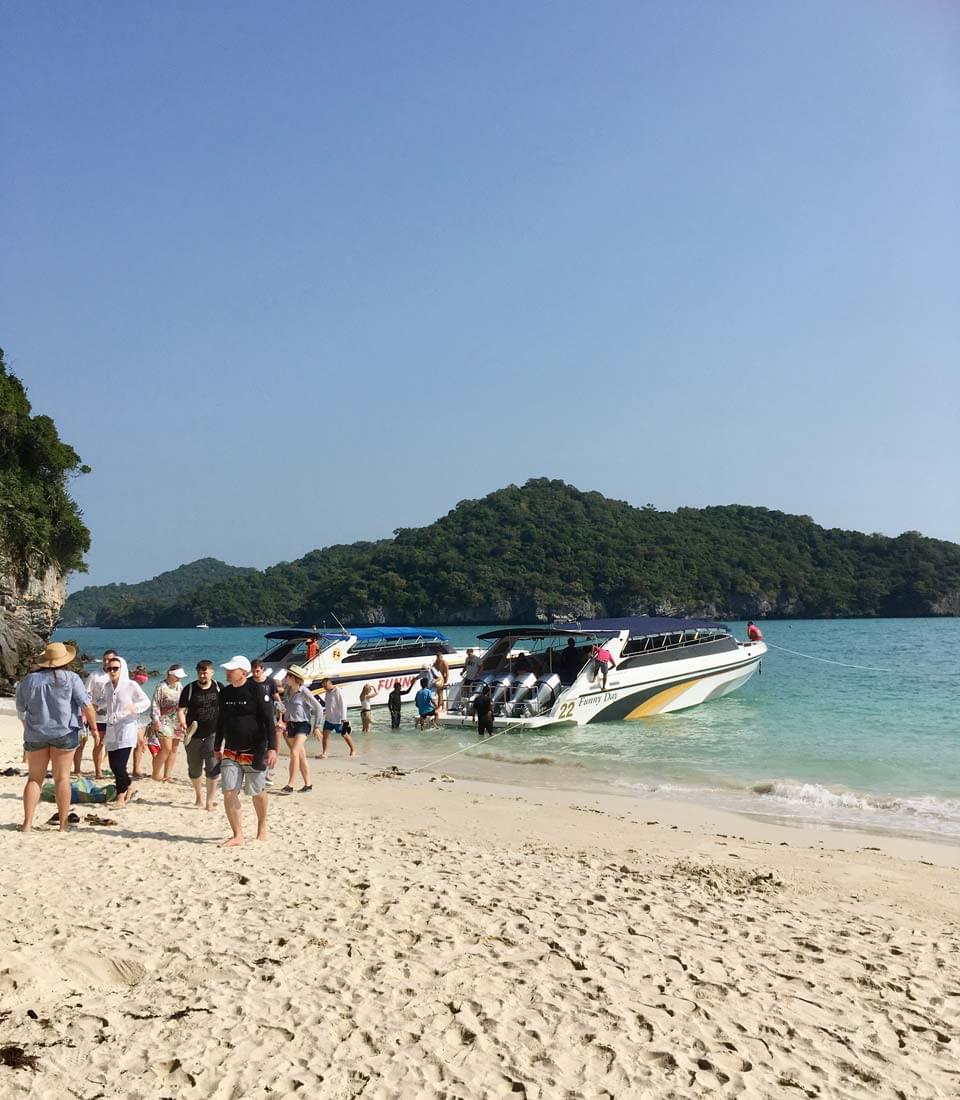 beach in Ang Thong