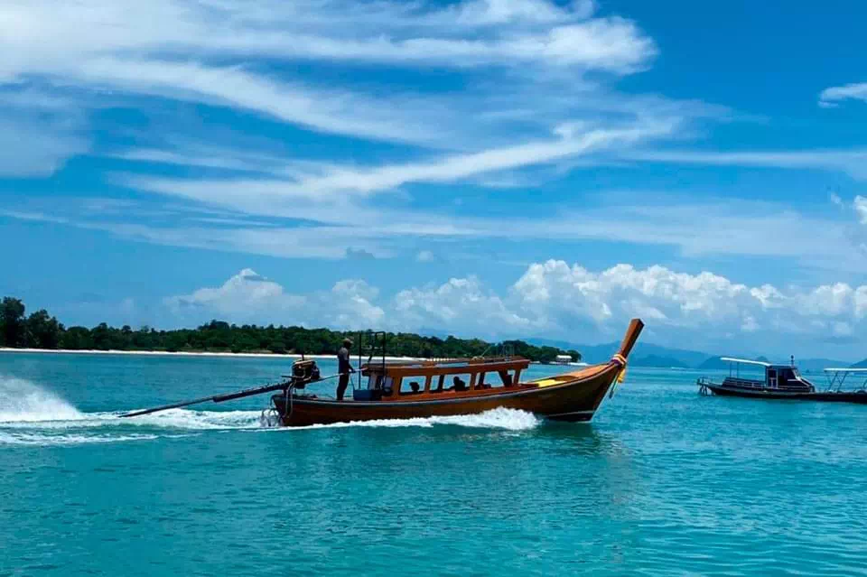 Private VIP Long-tail Boat to Koh Tan Koh Madsum Koh Rap view 4