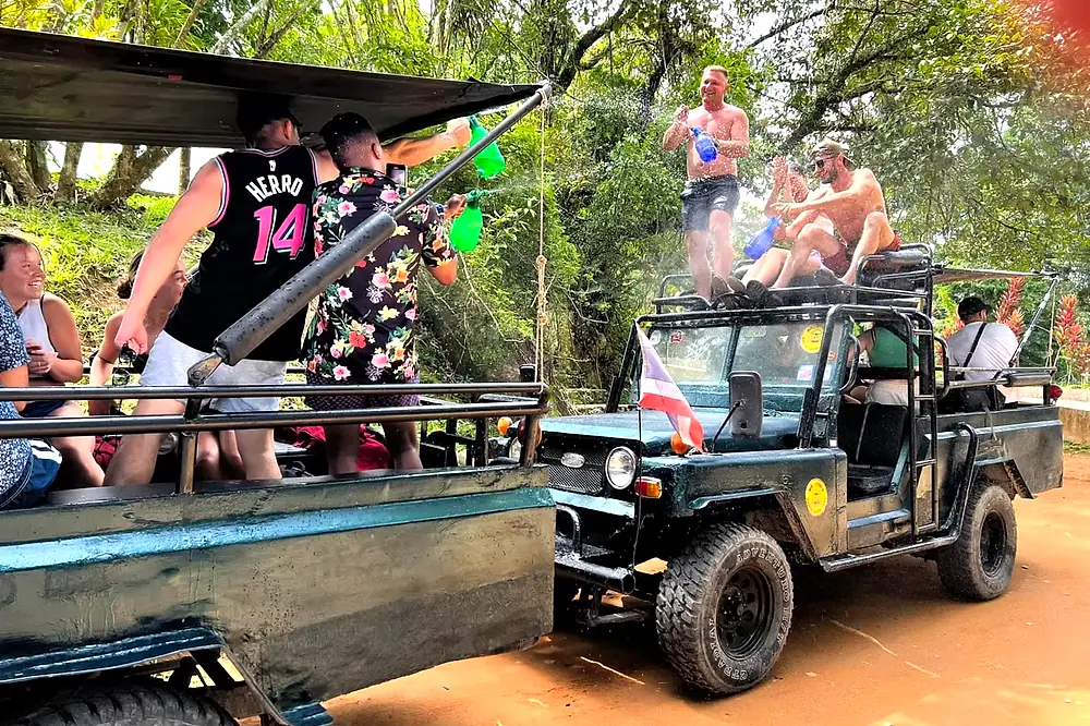 Mountain jungle trails Koh Samui - 4x4 military jeep