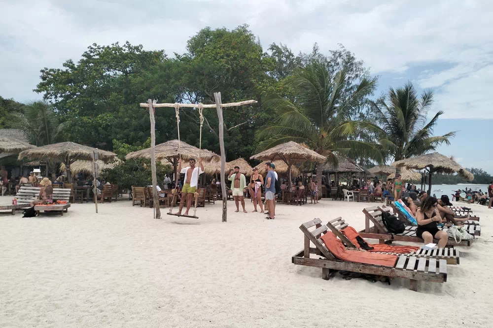 Koh Rap, Koh Tan and Koh Madsum view 2