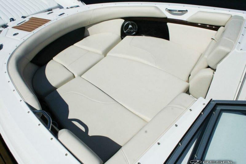 Charter Regal 2700 ES yacht on Koh Samui view 7