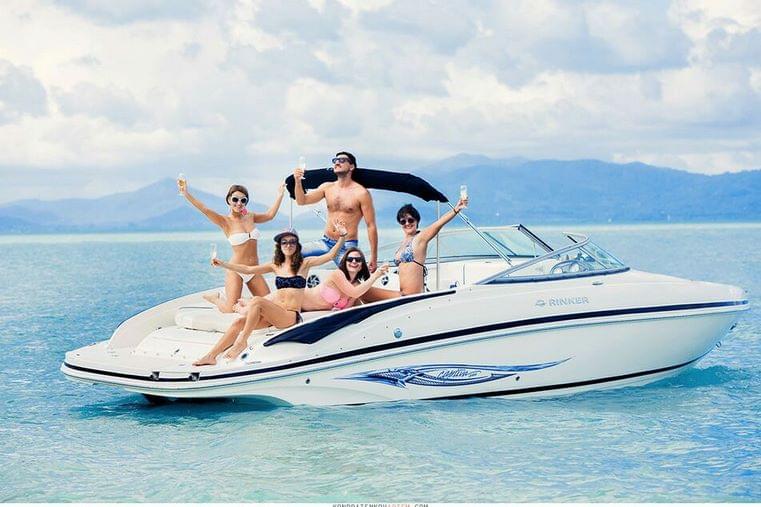 Rent speeboat Rinker Captiva 246 on Koh Samui view 2