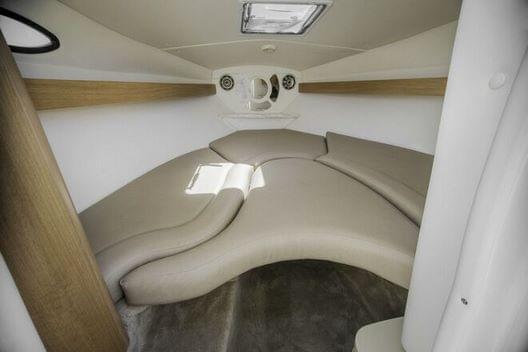 Rent speeboat Rinker Captiva 246 on Koh Samui view 8