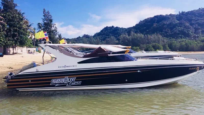 Sealux 30 Speedboat Koh Samui view 3