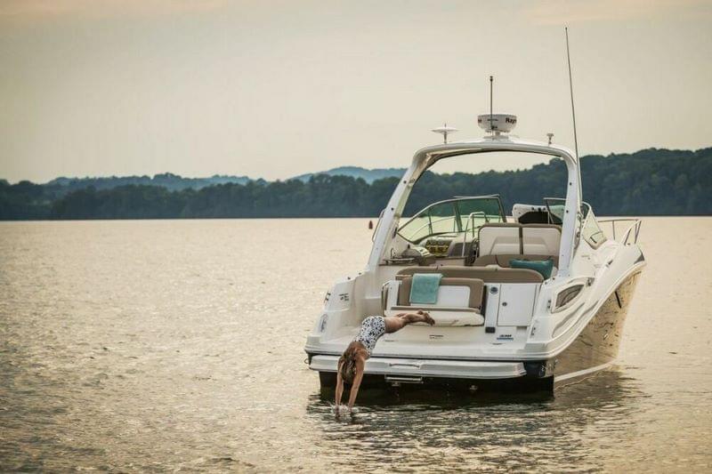 Sewa Sea Ray 330 Sundancer di Koh Samui pandangan 2