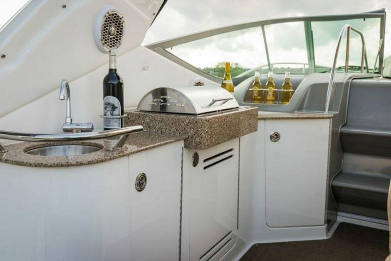 Sewa Sea Ray 330 Sundancer di Koh Samui pandangan 9